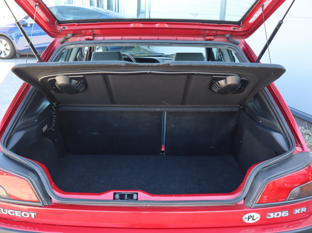 Peugeot 306