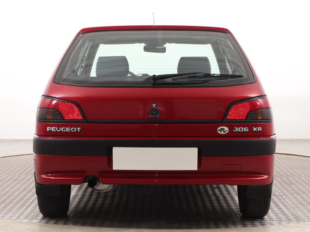 Peugeot 306