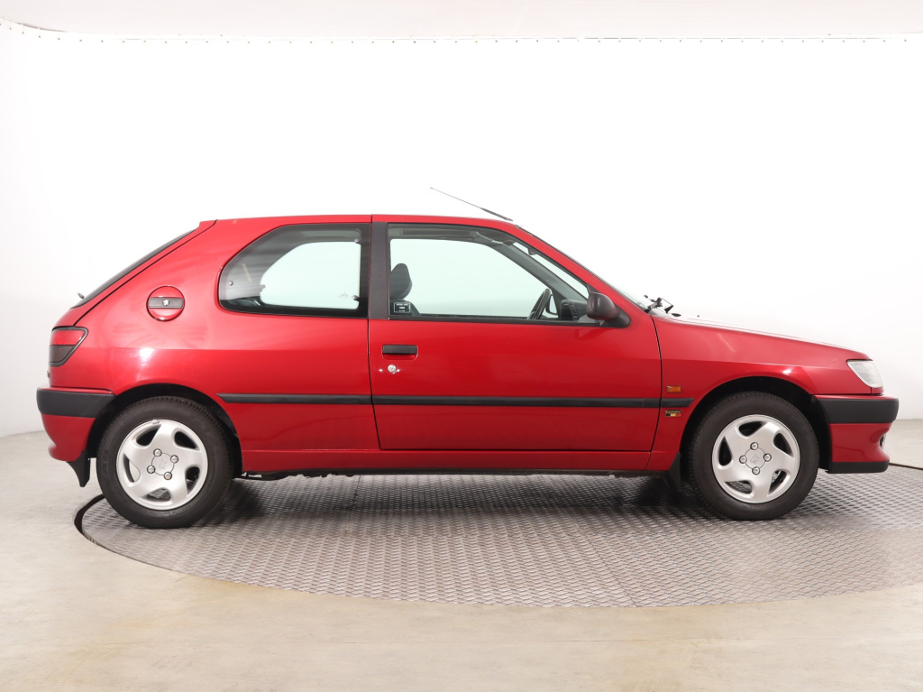 Peugeot 306