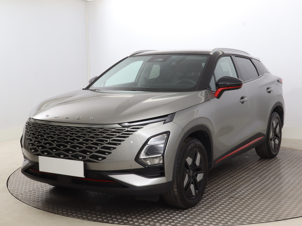 Omoda 5