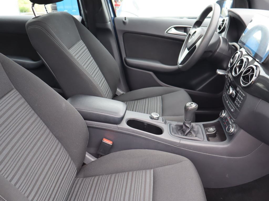 Mercedes-Benz B