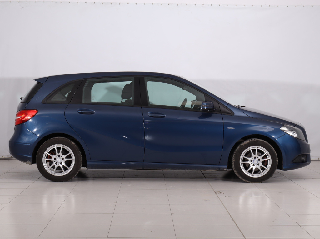 Mercedes-Benz B
