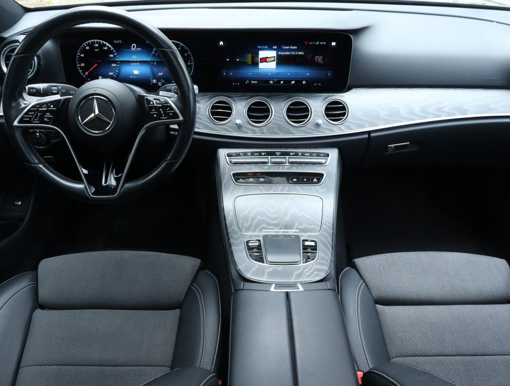 Mercedes-Benz E