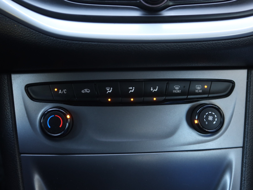 Opel Astra, 2018