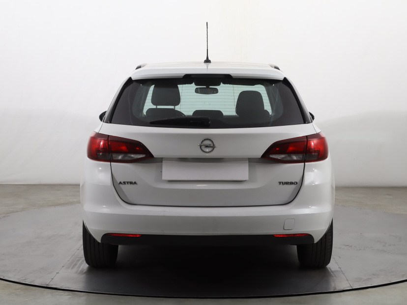 Opel Astra, 2018