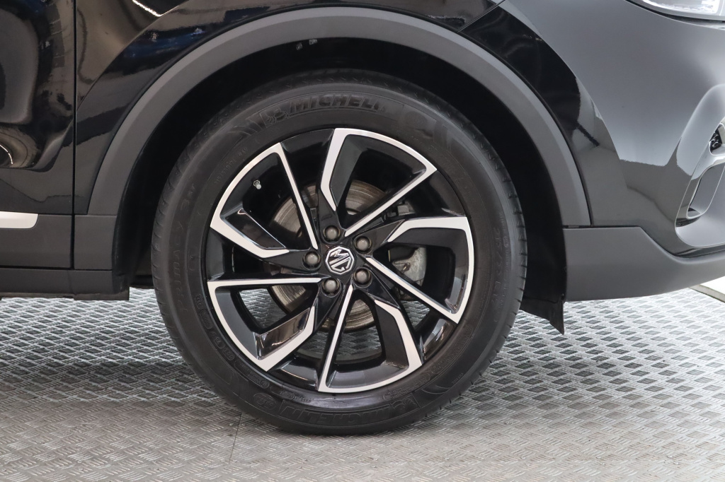 MG ZS SUV