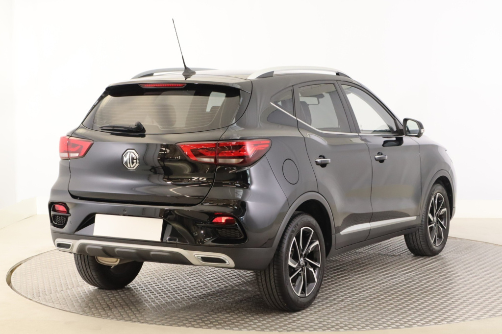 MG ZS SUV