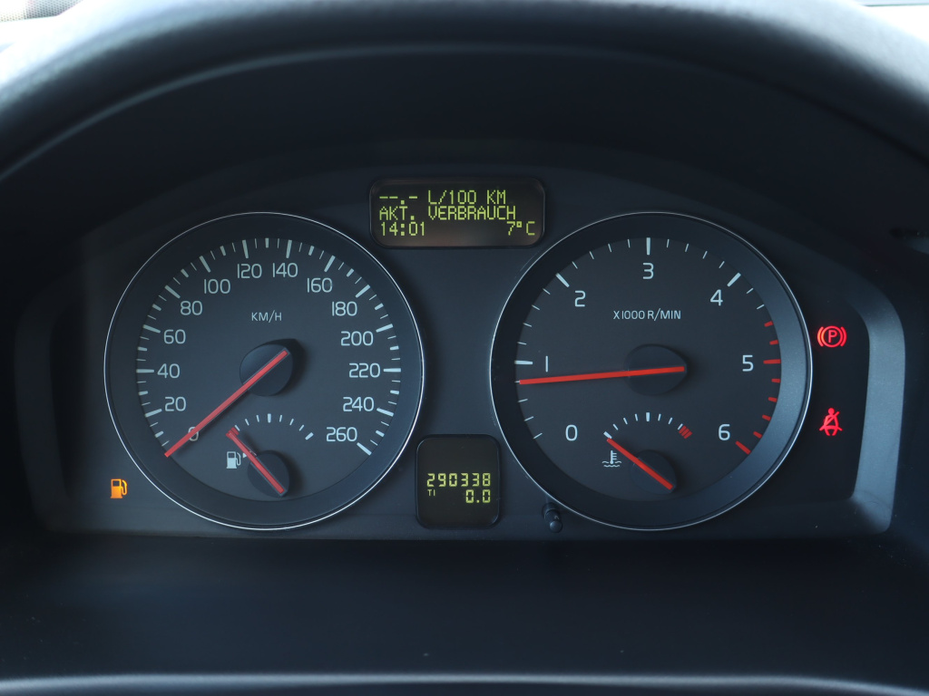 Volvo V50