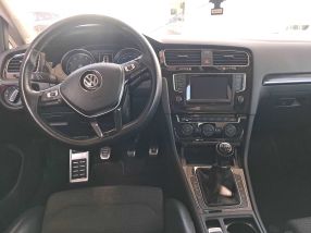 Volkswagen Golf - 2013