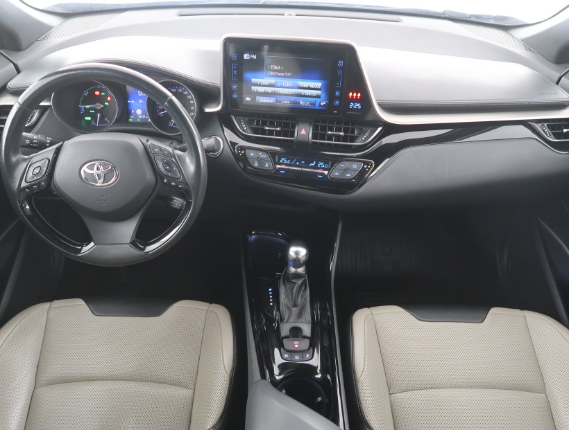 Toyota C-HR, 2018