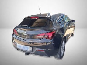 Opel Astra - 2012