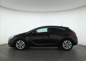Opel Astra - 2012