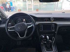 Volkswagen Passat - 2021