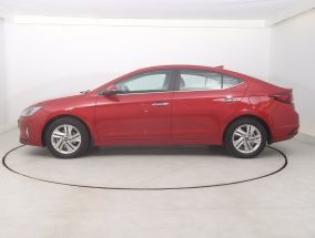 Hyundai Elantra - 2020