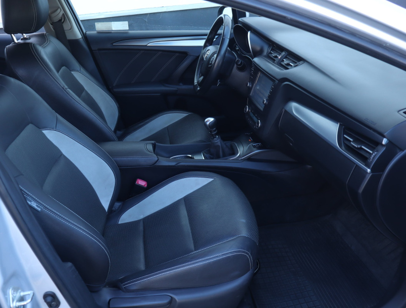 Toyota Avensis, 2019