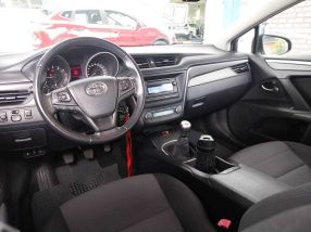 Toyota Avensis - 2015