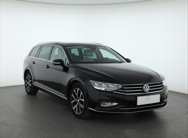 Volkswagen Passat 2022