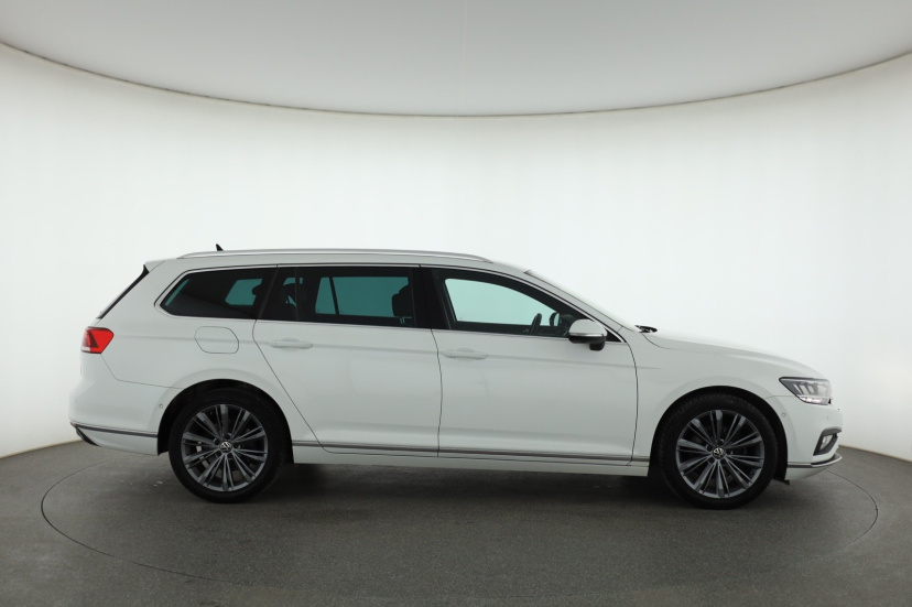 Volkswagen Passat, 2020