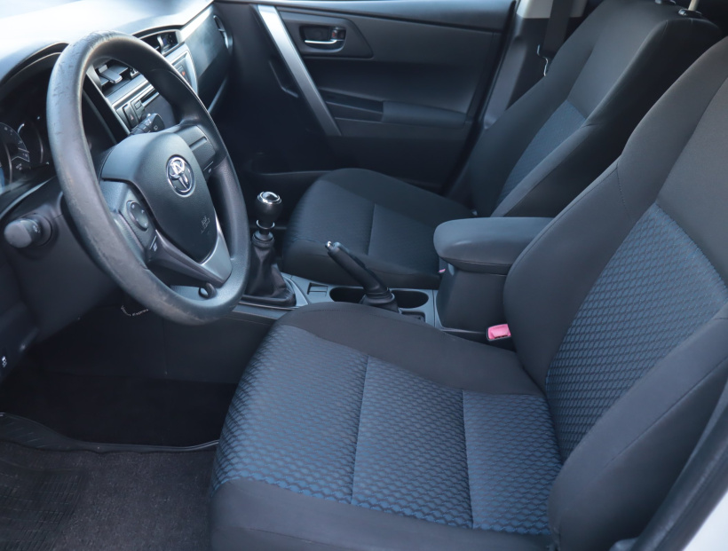 Toyota Auris, 2014