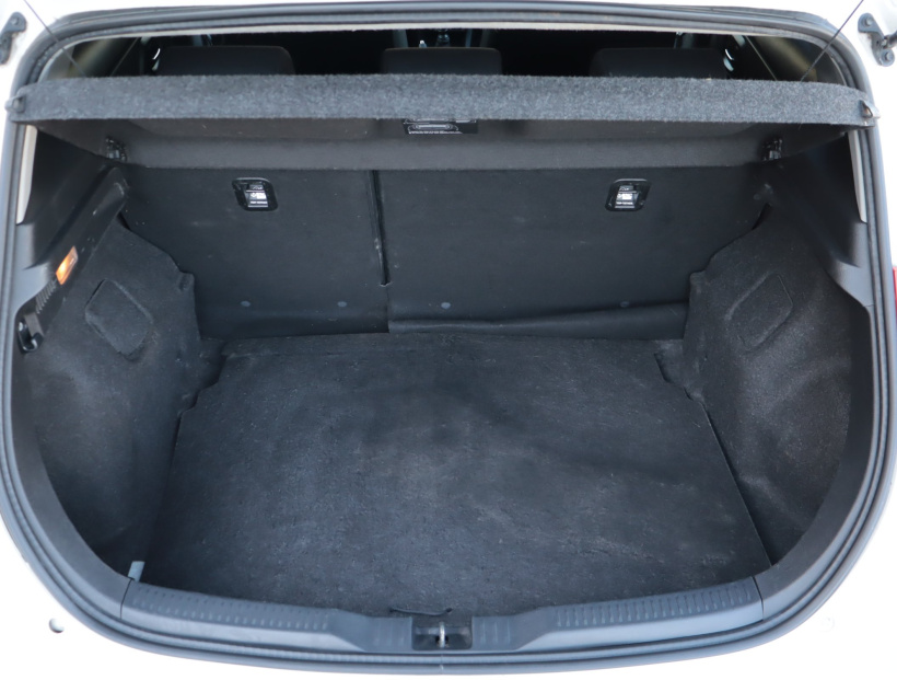 Toyota Auris, 2014