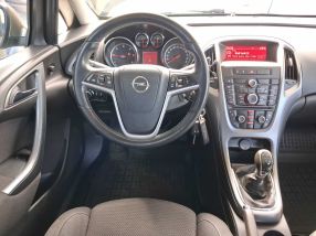 Opel Astra - 2014