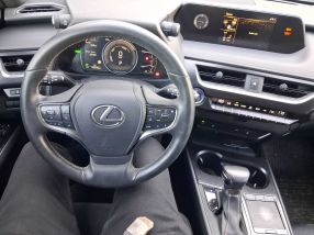 Lexus UX - 2021