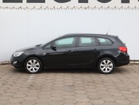 Opel Astra - 2012