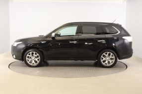 Mitsubishi Outlander - 2014