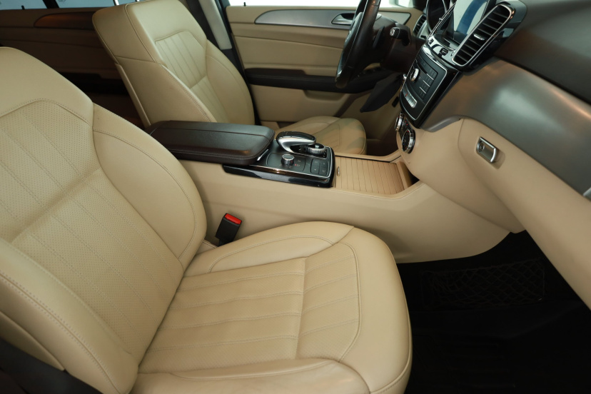 Mercedes-Benz GLE, 2016