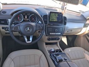 Mercedes-Benz GLE - 2016