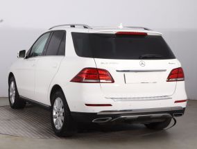 Mercedes-Benz GLE - 2016