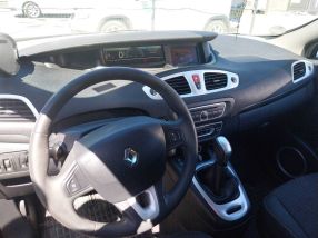 Renault Scenic - 2009