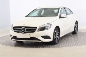 Mercedes-Benz A - 2015