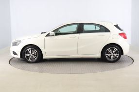 Mercedes-Benz A - 2015