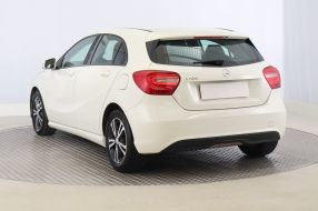 Mercedes-Benz A - 2015