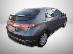 Honda Civic - 2010
