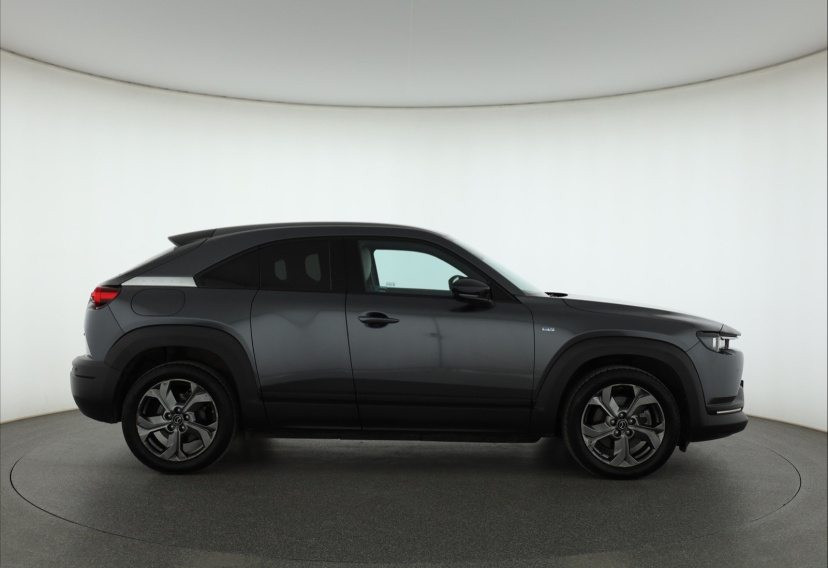 Mazda MX-30, 2023
