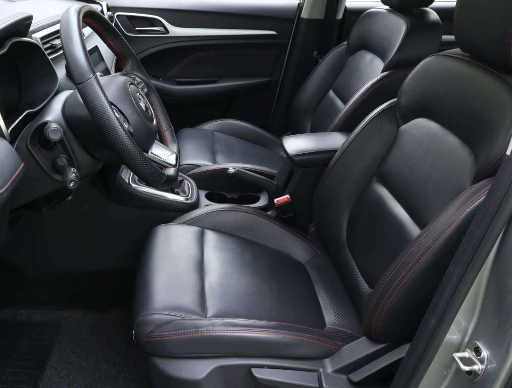 MG ZS SUV