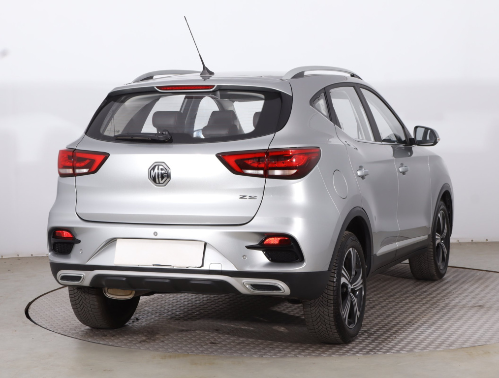 MG ZS SUV
