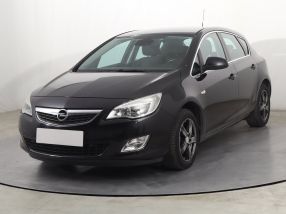 Opel Astra - 2010