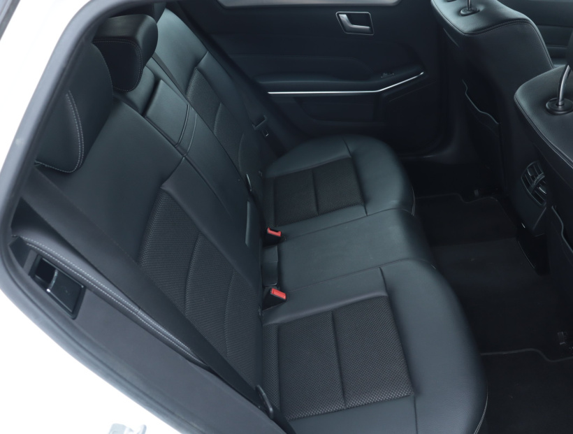 Mercedes-Benz E, 2014