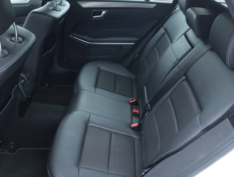 Mercedes-Benz E, 2014