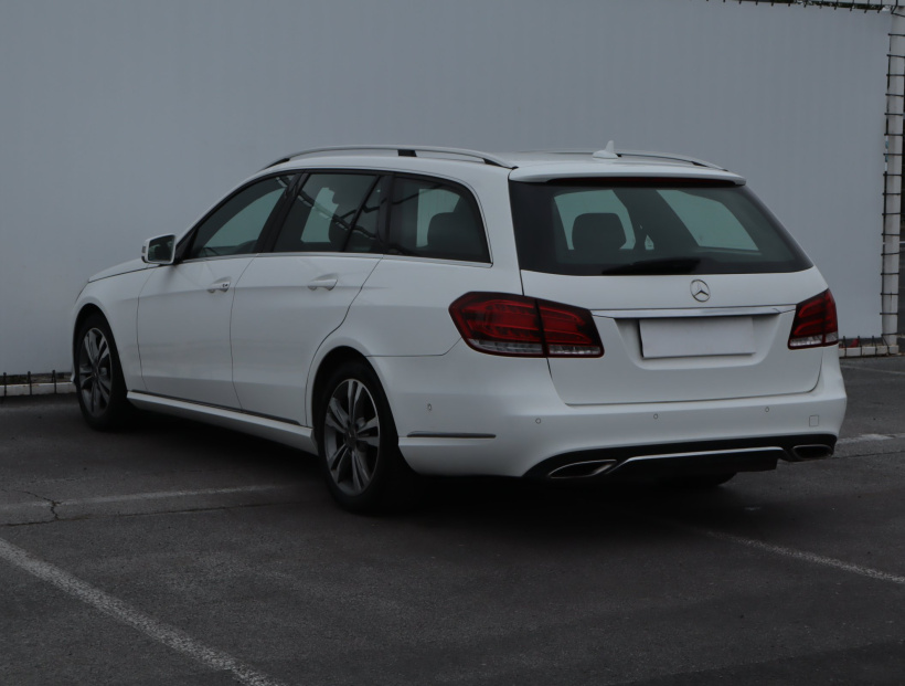 Mercedes-Benz E, 2014