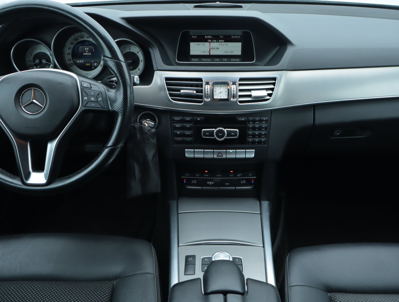 Mercedes-Benz E, 2014