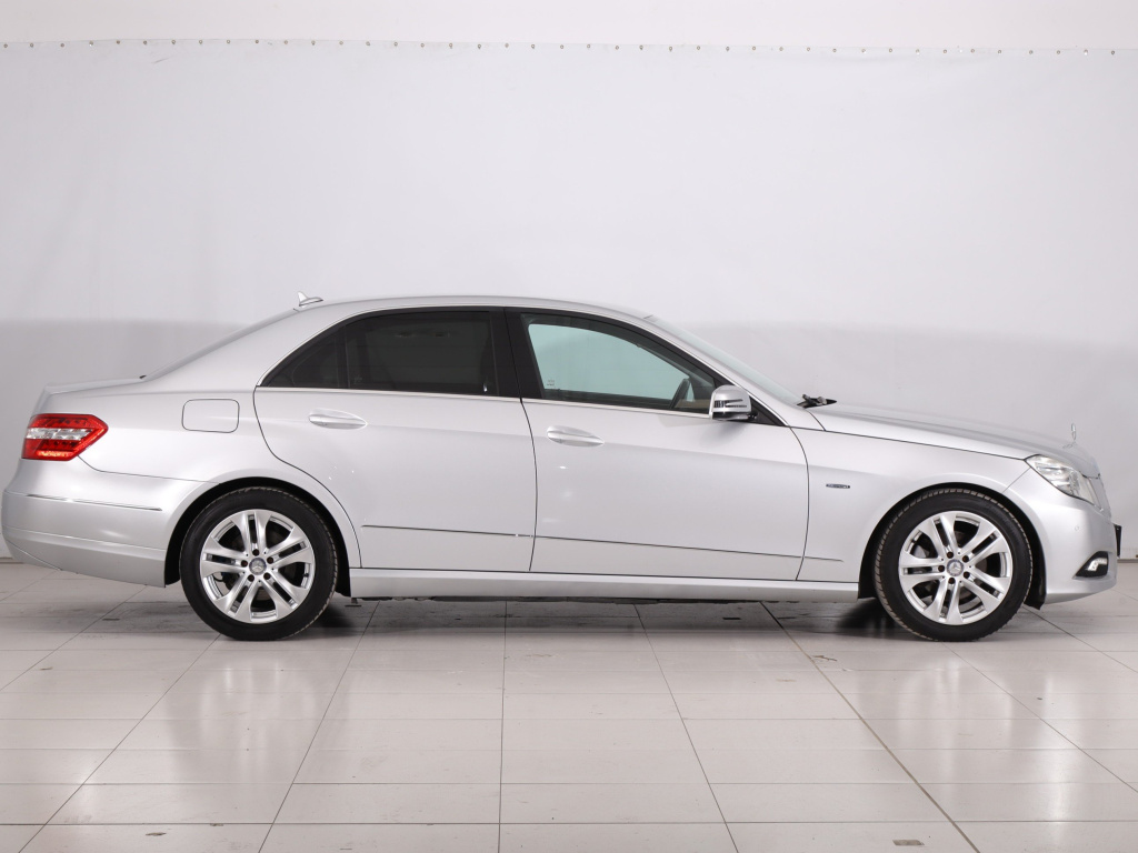 Mercedes-Benz E