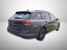 Volkswagen Golf - 2021