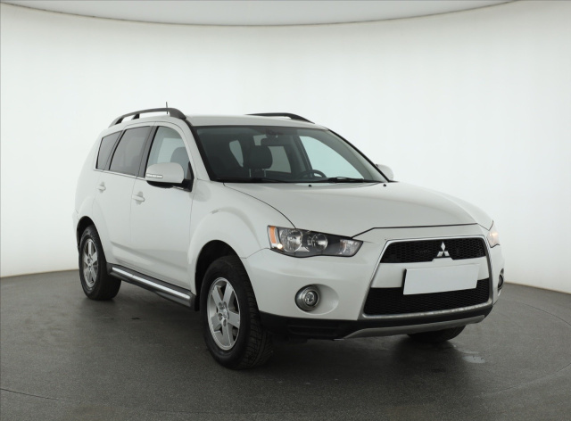 Mitsubishi Outlander 2012