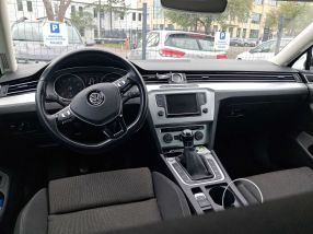 Volkswagen Passat - 2015