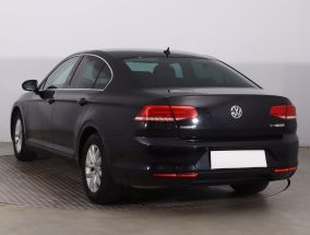 Volkswagen Passat - 2015
