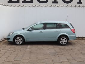 Opel Astra - 2010